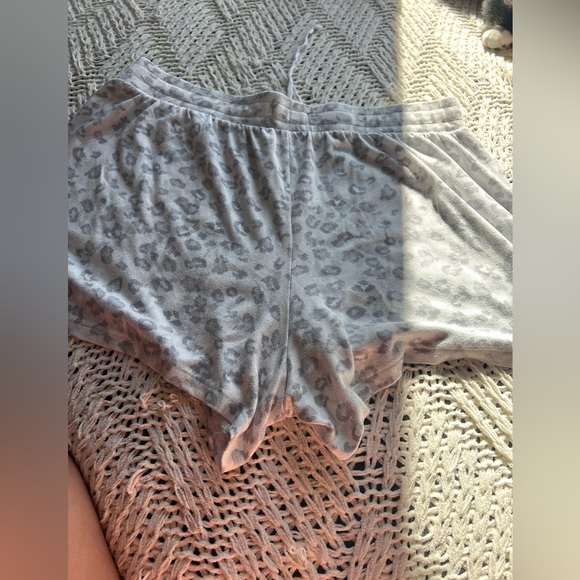 pajama shorts. women’s size L - Picture 2 of 2